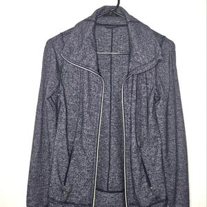 Lululemon full‎ zip casual mid weight jacket. Size 4